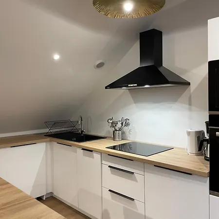 Ecrin Isle Aux Pieds De La Cathedrale