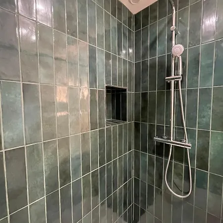 Ecrin Isle Aux Pieds De La Cathedrale Amiens