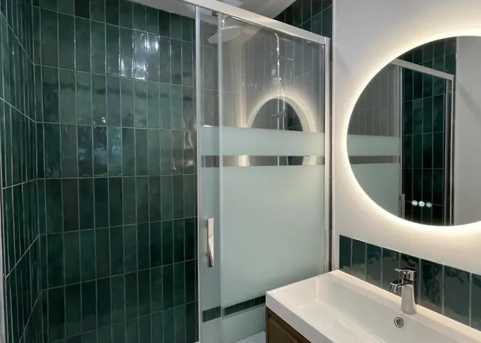 Ecrin Isle Aux Pieds De La Cathedrale Amiens