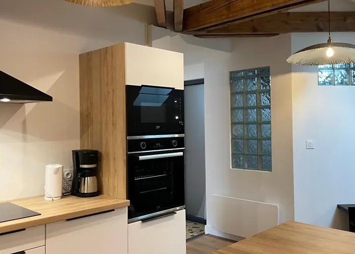 Ecrin Isle Aux Pieds De La Cathedrale